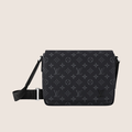Sacoche Louis Vuitton — Noir PM